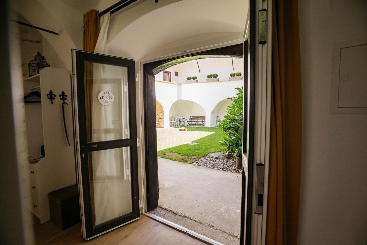 150 Steps To The Main Square Apartment Ljubljana Ngoại thất bức ảnh